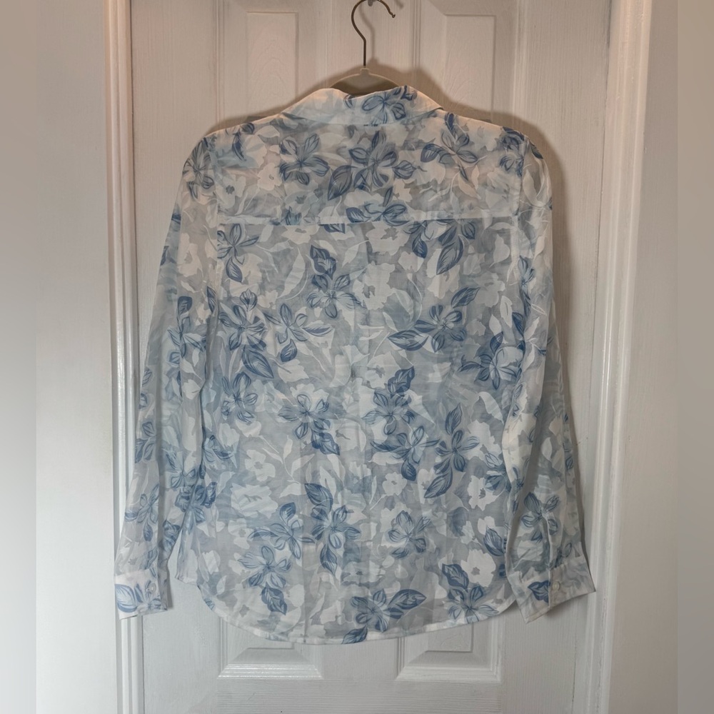 Chico’s Blue Floral Long Sleeve Semi Sheer Button Down Blouse Women’s Sz 0 (Sm) - Picture 10 of 11
